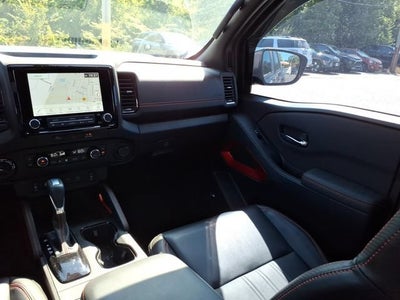 2024 Nissan Frontier Crew Cab PRO-4X 4x4