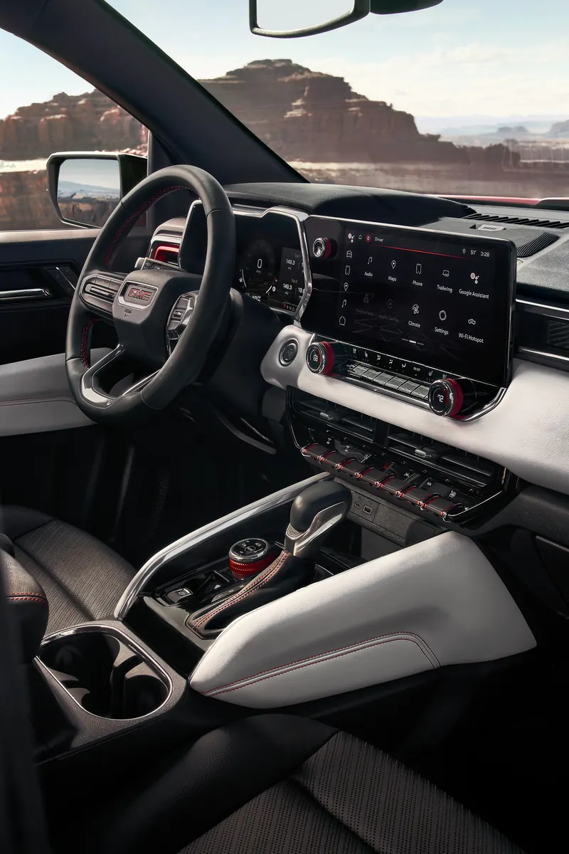2026 GMC Canyon infotainment system at Arnie Bauer Buick GMC in Matteson IL